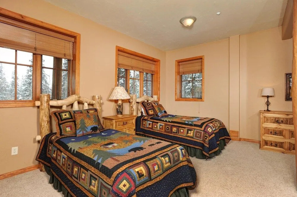 Paradise Meadow Lodge