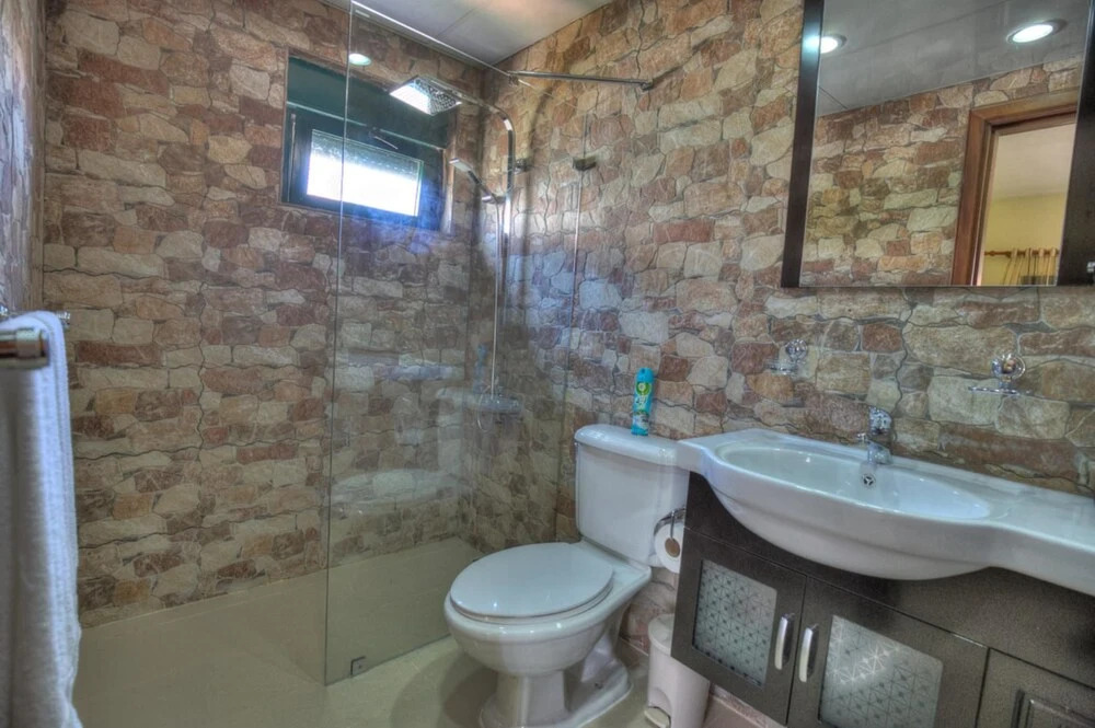 Dapper Beachfront 2 Bedroom Apartment - D201