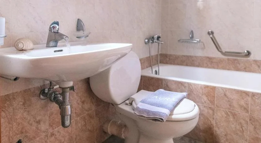 Avra Hotel