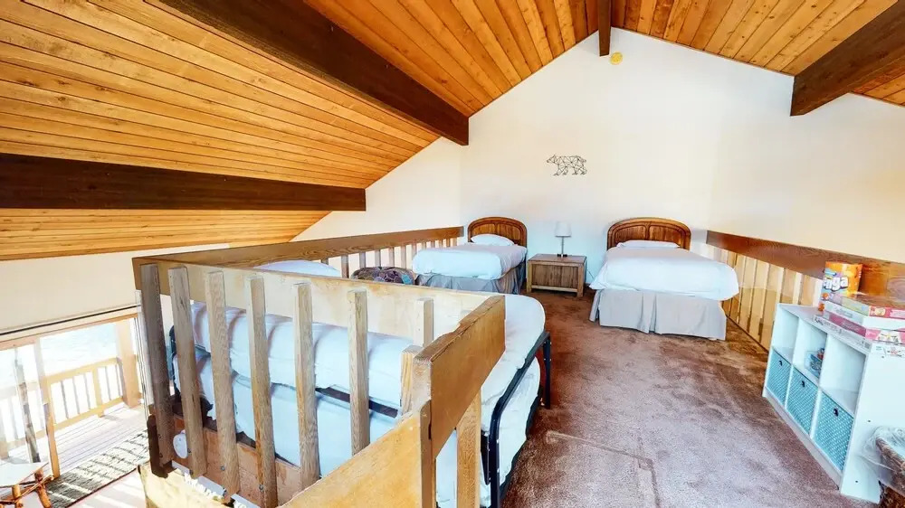Snowcreek III 448 Pet-Friendly, Spacious and Bright, Gorgeous Meadow Views by RedAwning