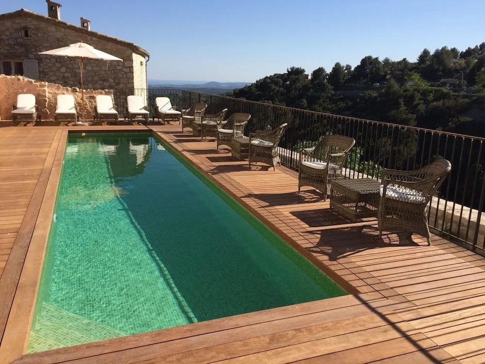 Auberge De Tourrettes
