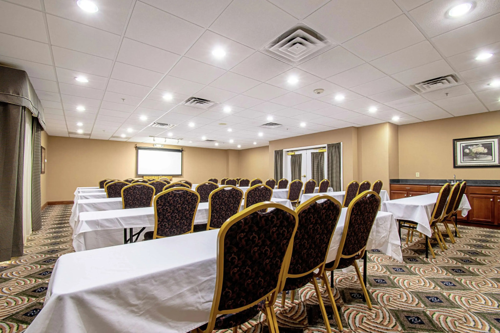 Hampton Inn Pine Grove