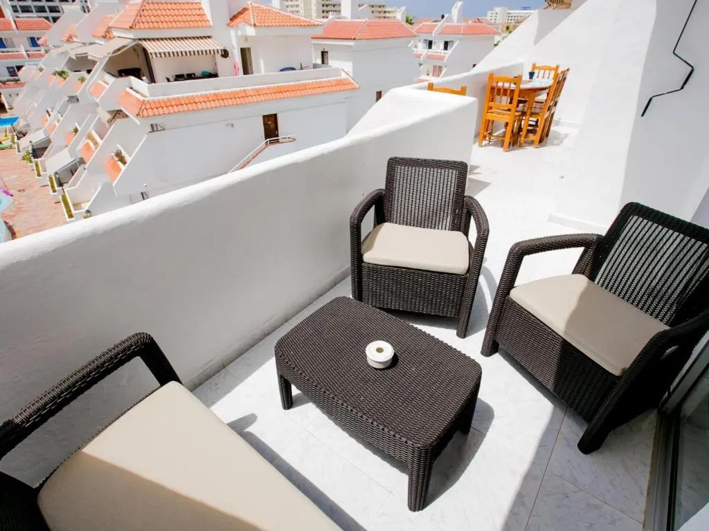 Las FLORITAS 23 Terrace and Swimming Pool