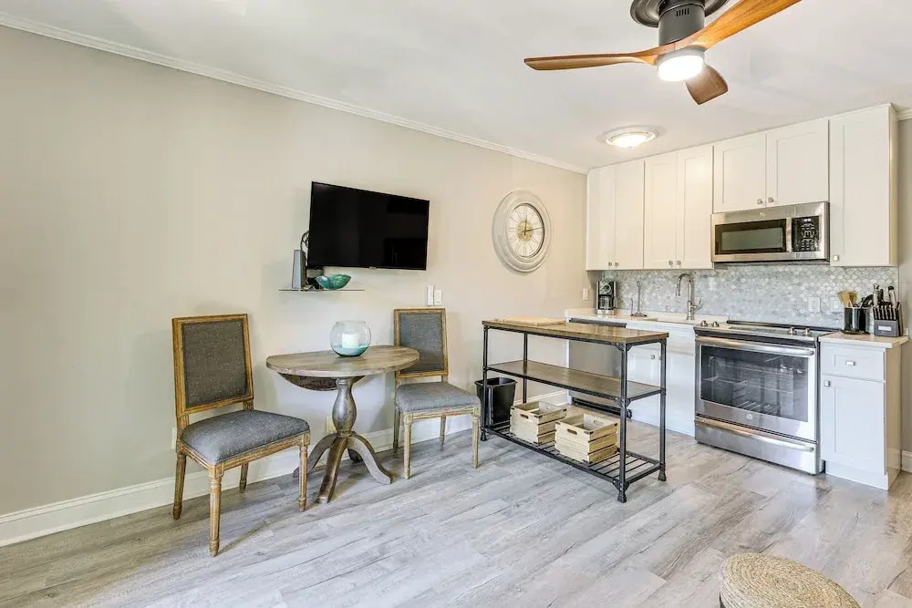 HHI Beach Cozy Condo Pool, Gym and Tennis