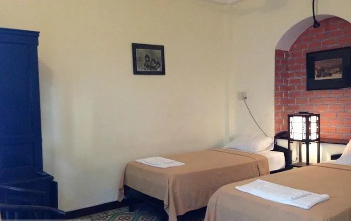 White Lion 2 Hotel