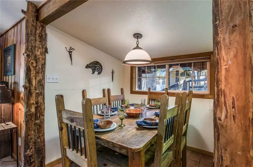 Main Stay - Four Bedroom Cabin with Hot Tub