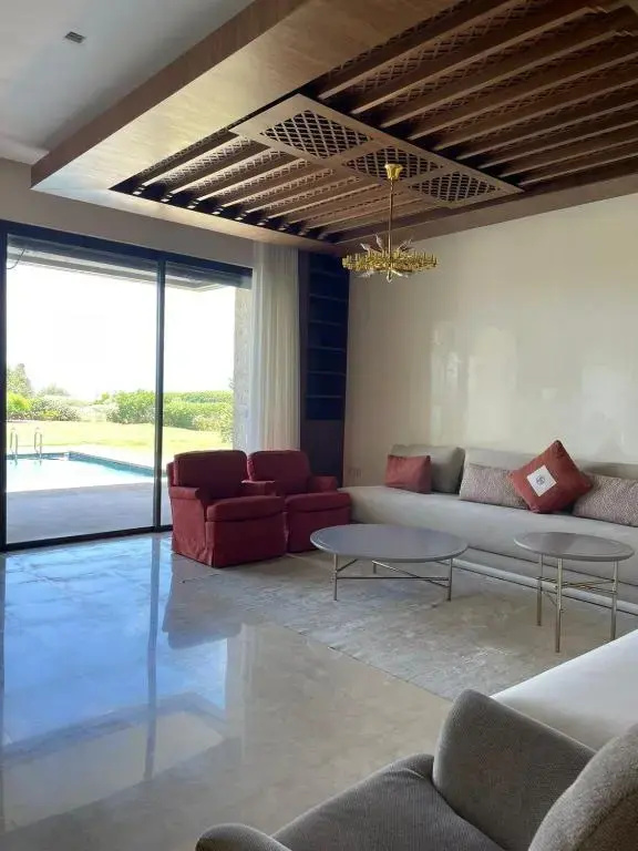 Magnifique villa de 1500m^avec piscine