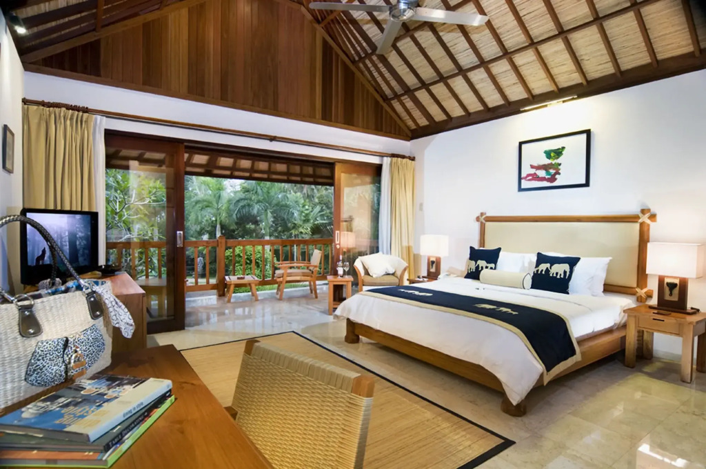 Mason Elephant Lodge