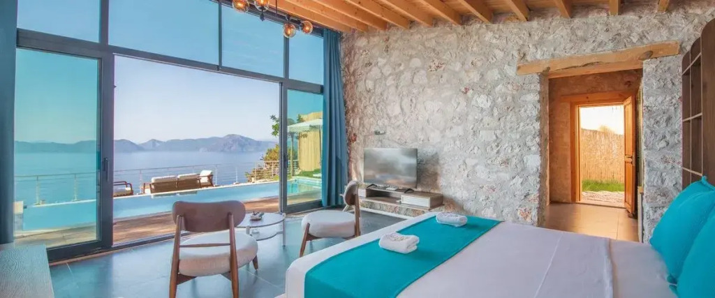 La Luna Villa 1