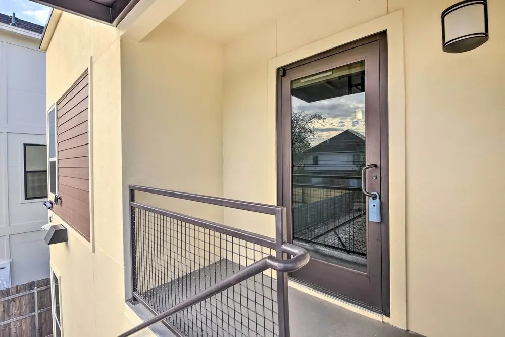 Walk to Tcu: Fort Worth Retreat w/ Balcony!