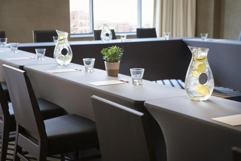 Kimpton Journeyman Hotel by IHG