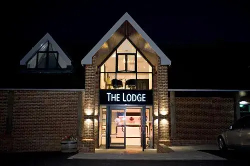 Kingswood Golf & Country Club