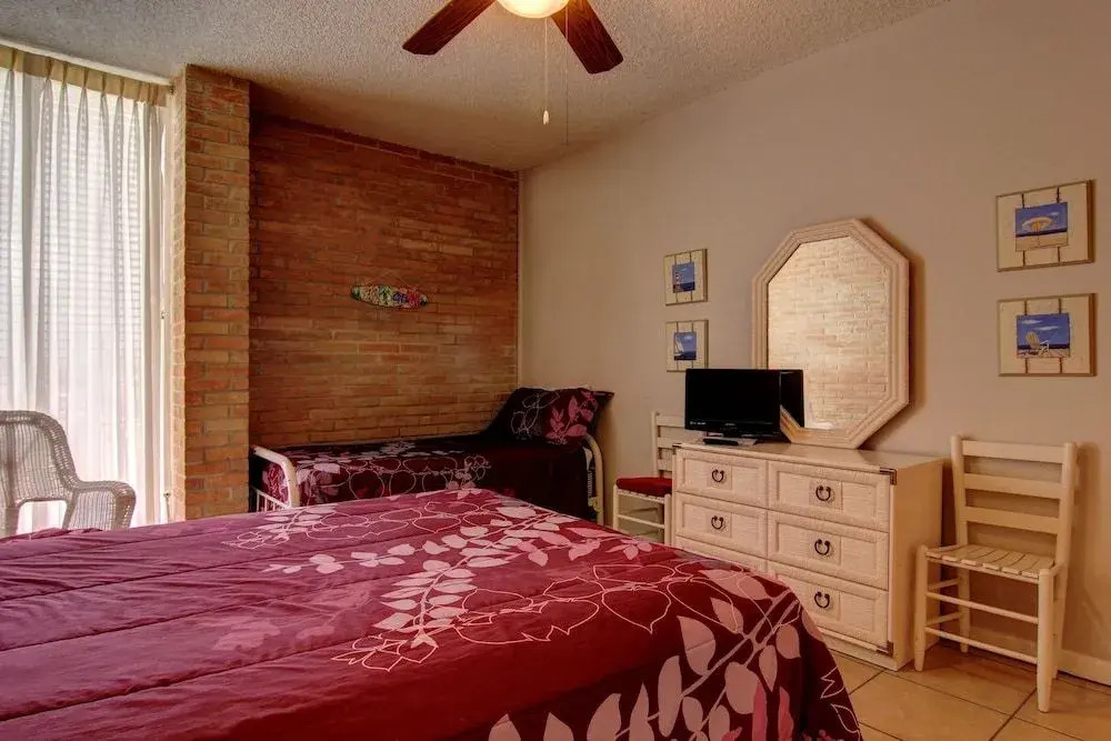 Channelview 218
