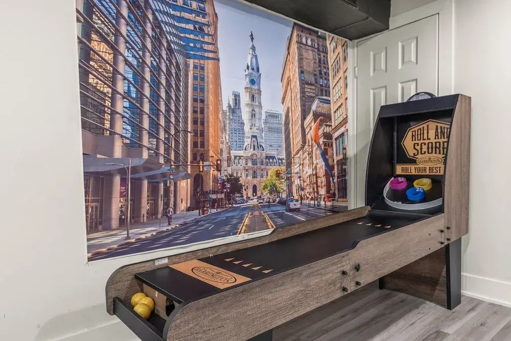 Stylish Near Stadiums & Nightlife Game Room