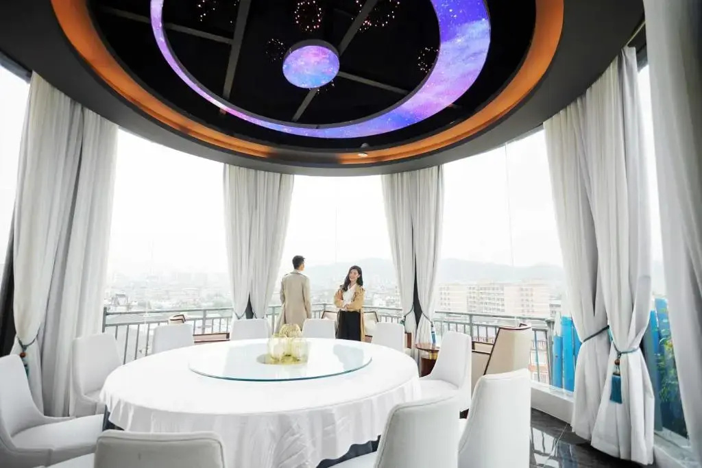 ROY Sean Castle Resort Inn-Zhangjiajie Tianmenshan Cableway Branch