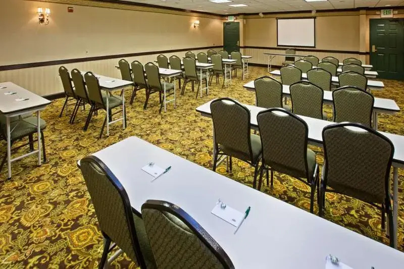 Country Inn  by Radisson, Youngstown West, OH