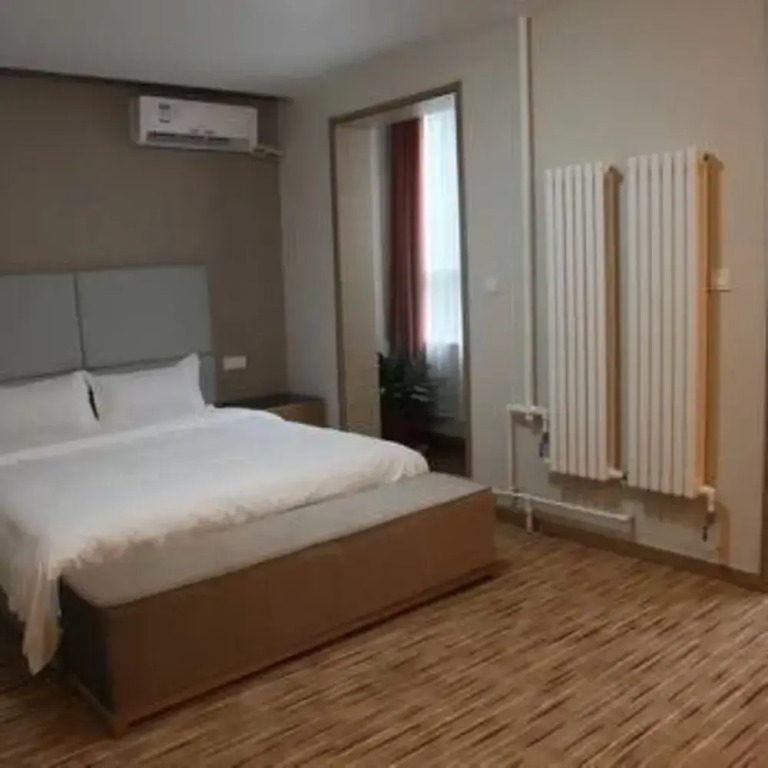 Luliang Business Hotel
