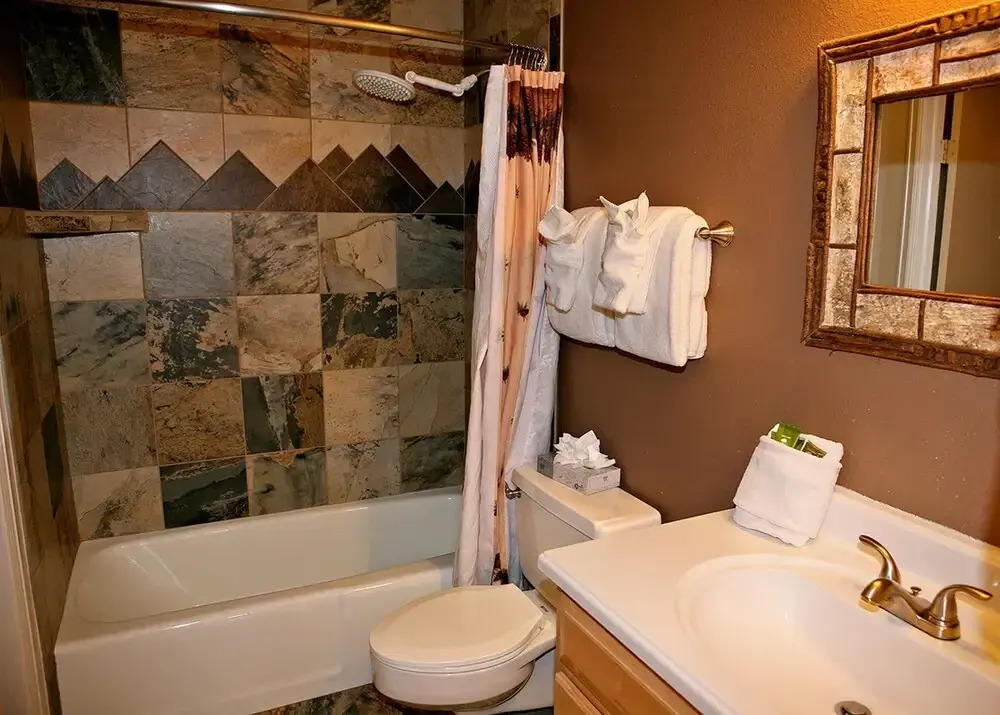 Fawn Valley Inn 2 Bedrooms by Rocky Mountain Resorts