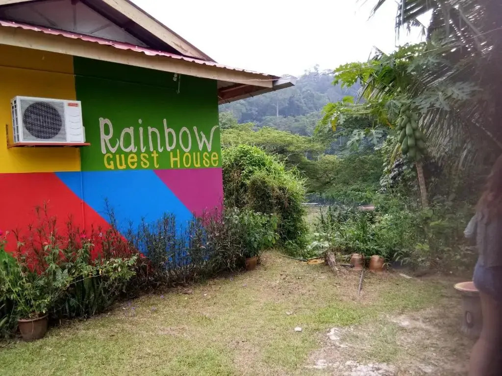 Taman negara rainbow guest house