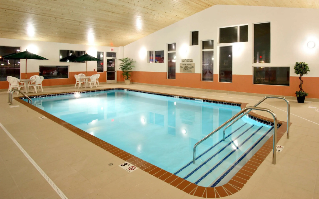 GrandStay Hotel and Suites