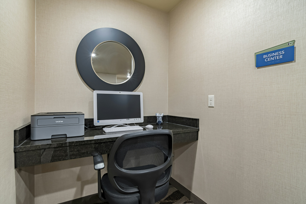 Cobblestone Inn & Suites - Lamoni
