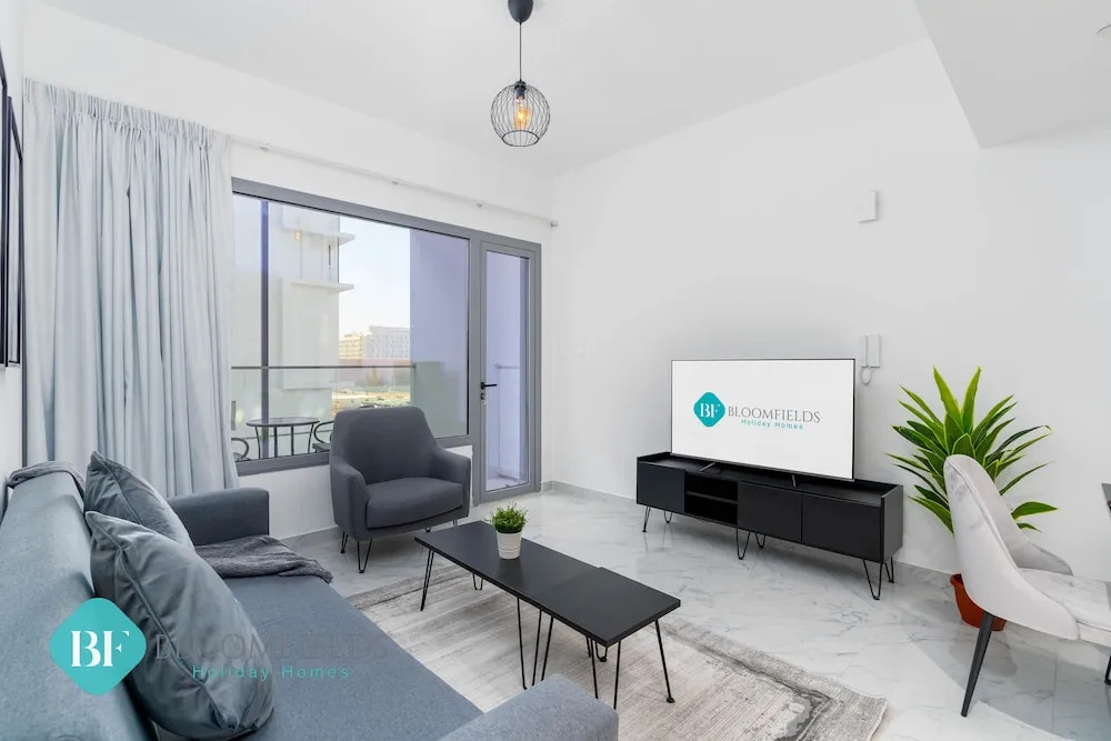 Executive 1 BR in Oasis - 2