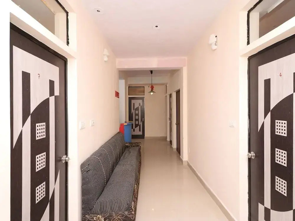 OYO 13884 Holiday Homes