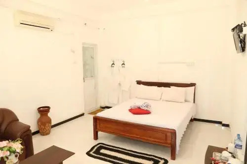 Manula Residence