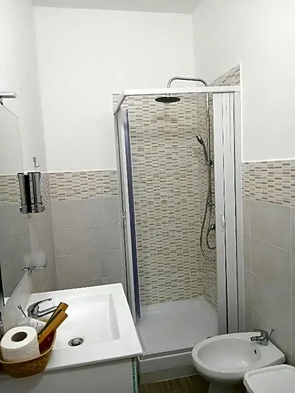 Al Civico da Lia-BAGNO IN CAMERA-