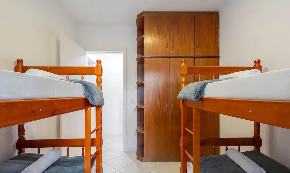 Apt w/ Balcony & BBQ 290m From the sea Cau0199