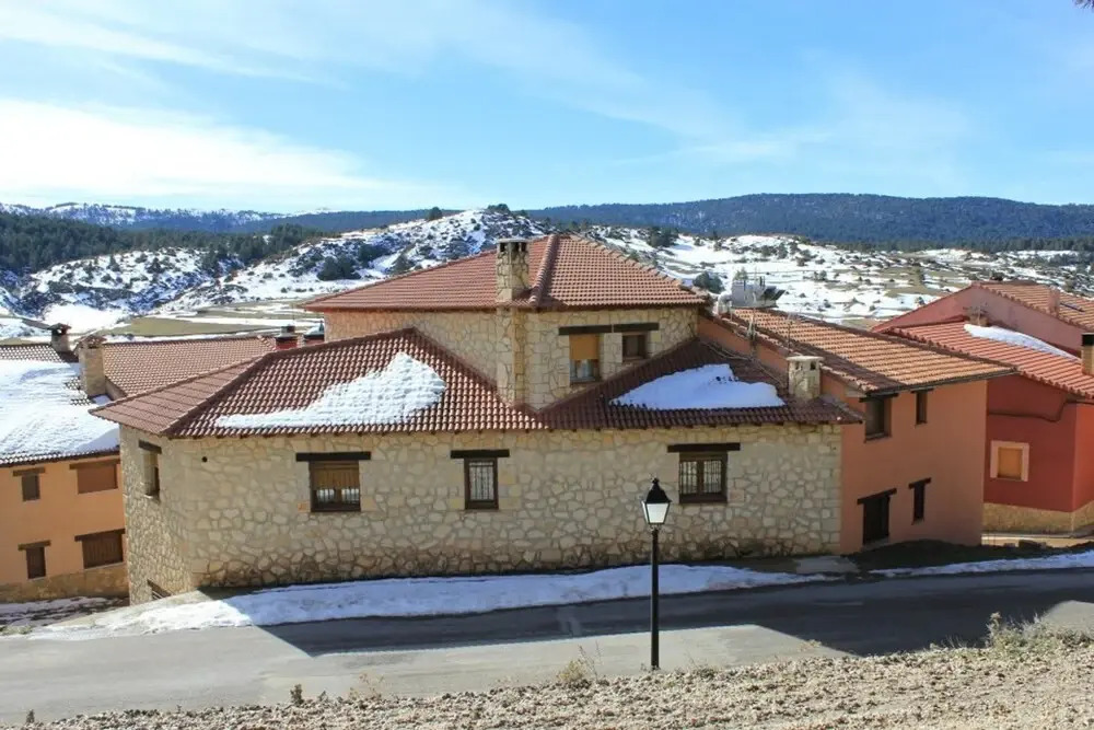 Apartment With one Bedroom in Guadalaviar, With Wonderful Mountain Vie