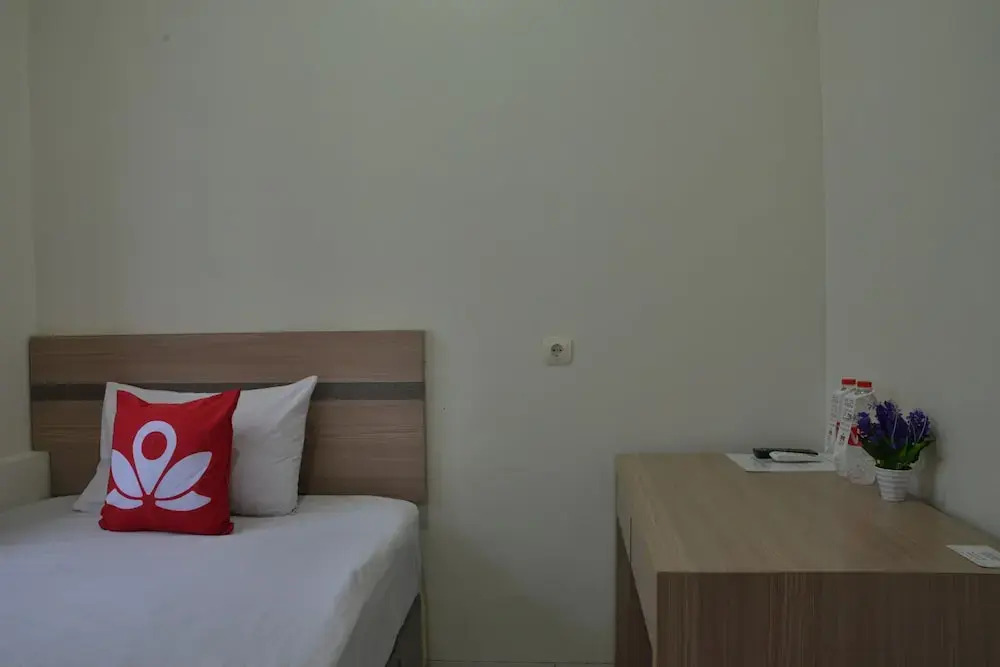 ZEN Rooms Karet Pedurenan
