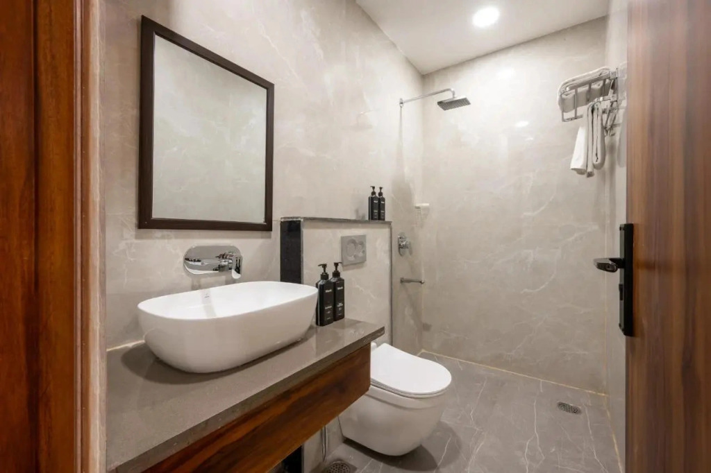 Wandr Hotel Golf Course Rd N/B Cyber City Gurugram