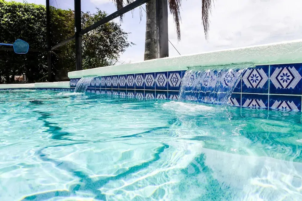 2959 4-bed Pool Home W/games Room & Water View!