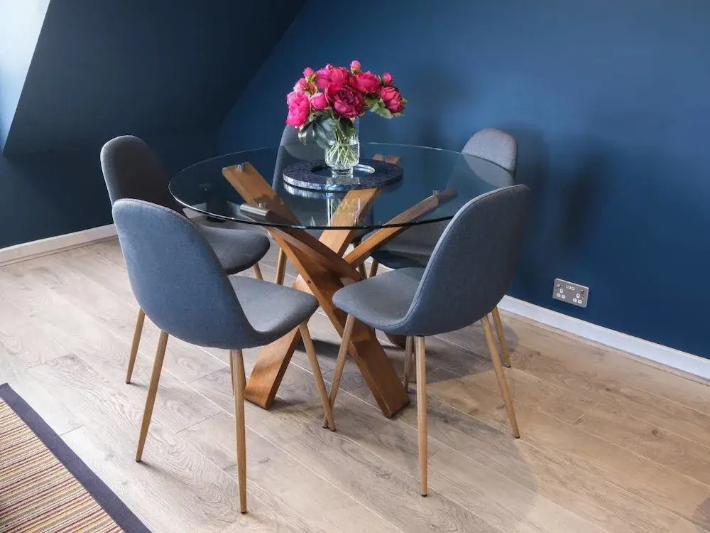 Heart of the Old Town 2 Bedroom Luxury Apartment