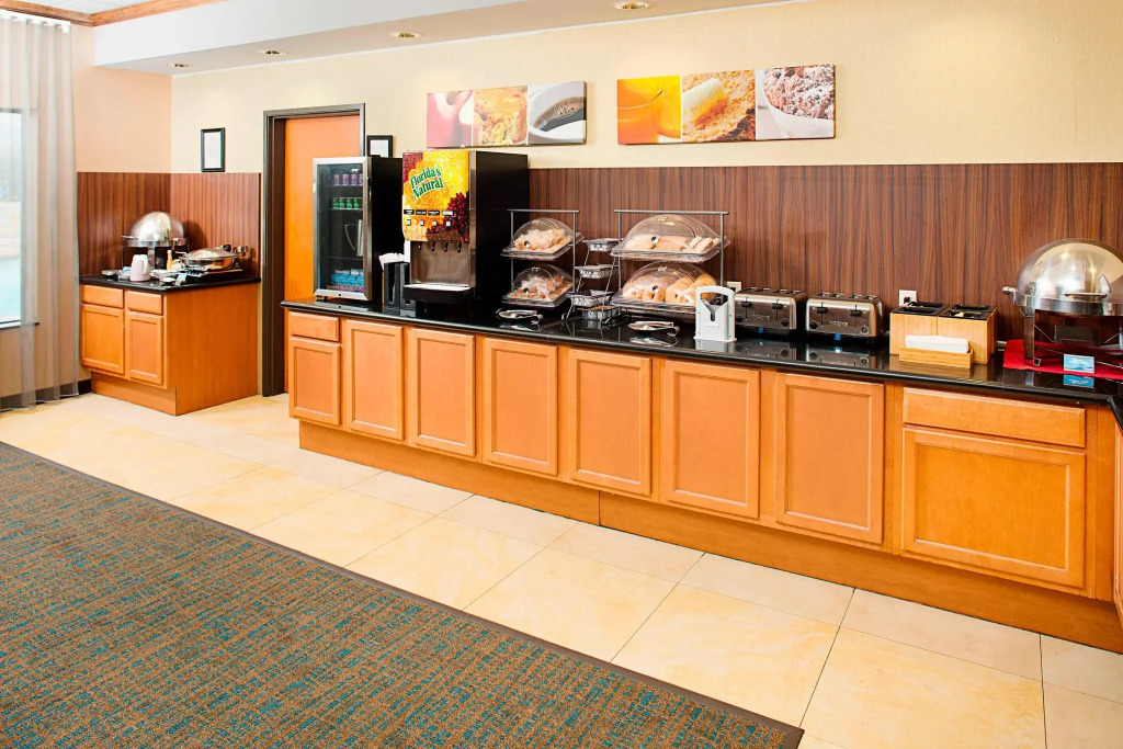 Fairfield Inn & Suites by Marriott San Antonio SeaWorld / Westover Hills
