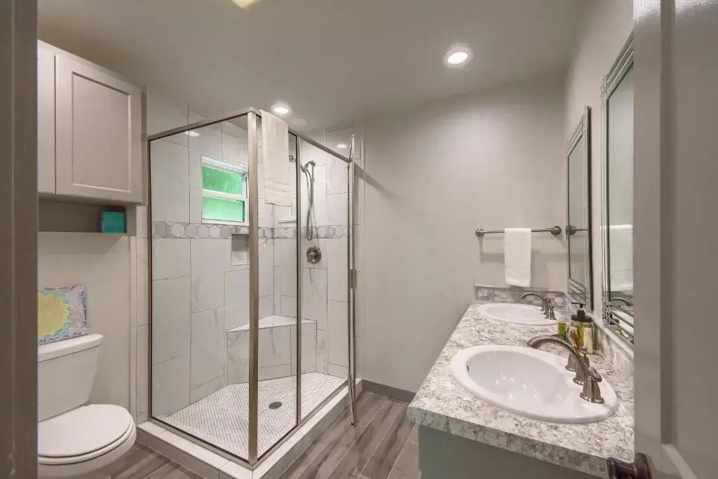 Down River Haus Ld 727 Home