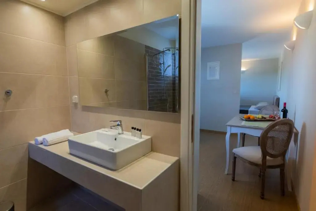 THALASSA VIEW RESIDENCE