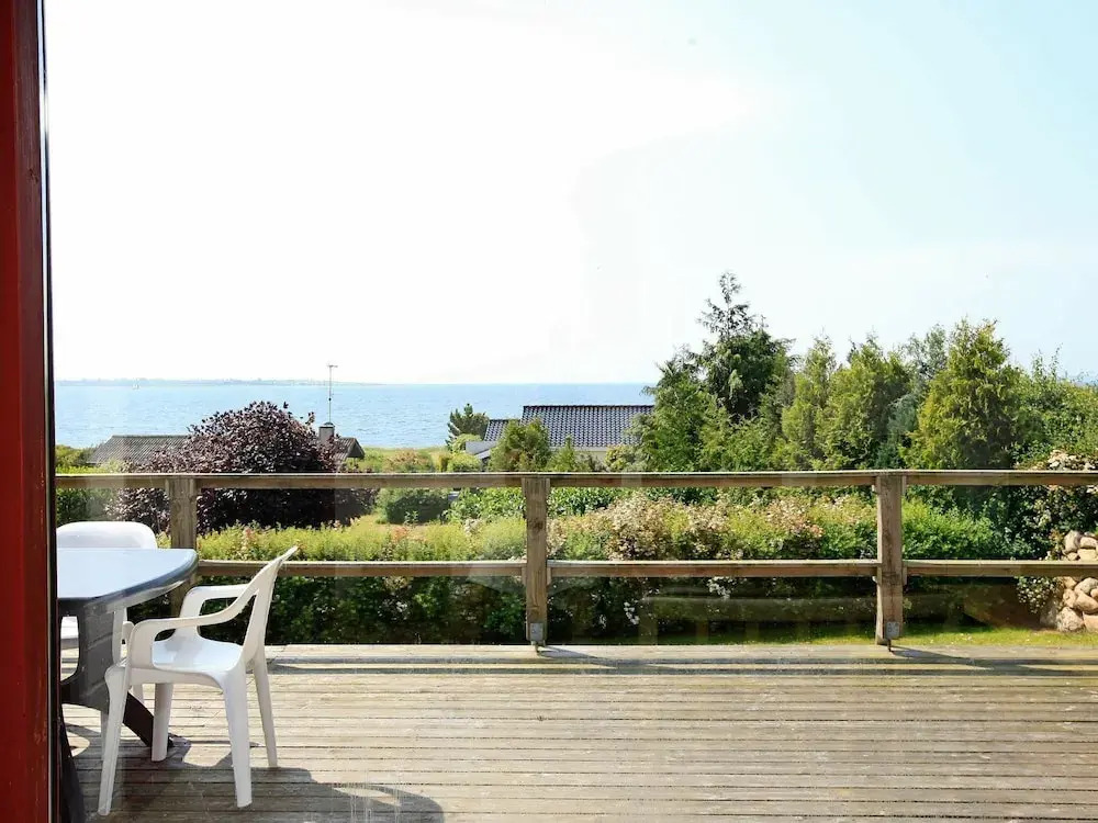Quaint Holiday Home in Faabord near Sea