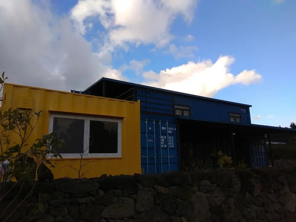 Cube Guesthouse