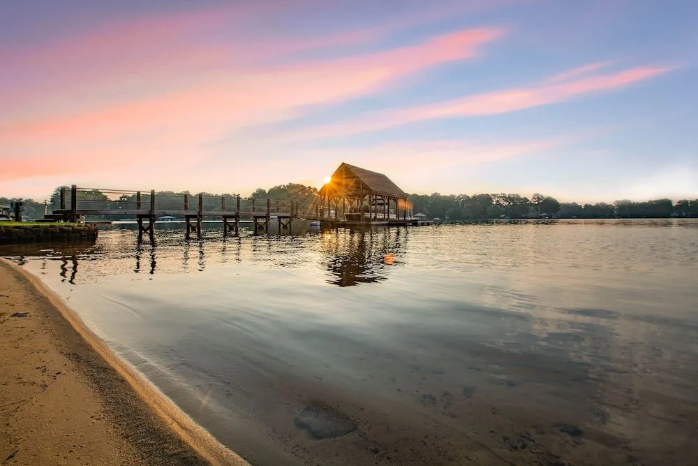 Lakeside Story