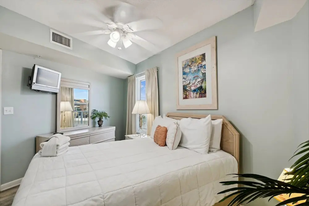 Seacrest 511 is a Gulf side 2 BR on Okaloosa Island by RedAwning