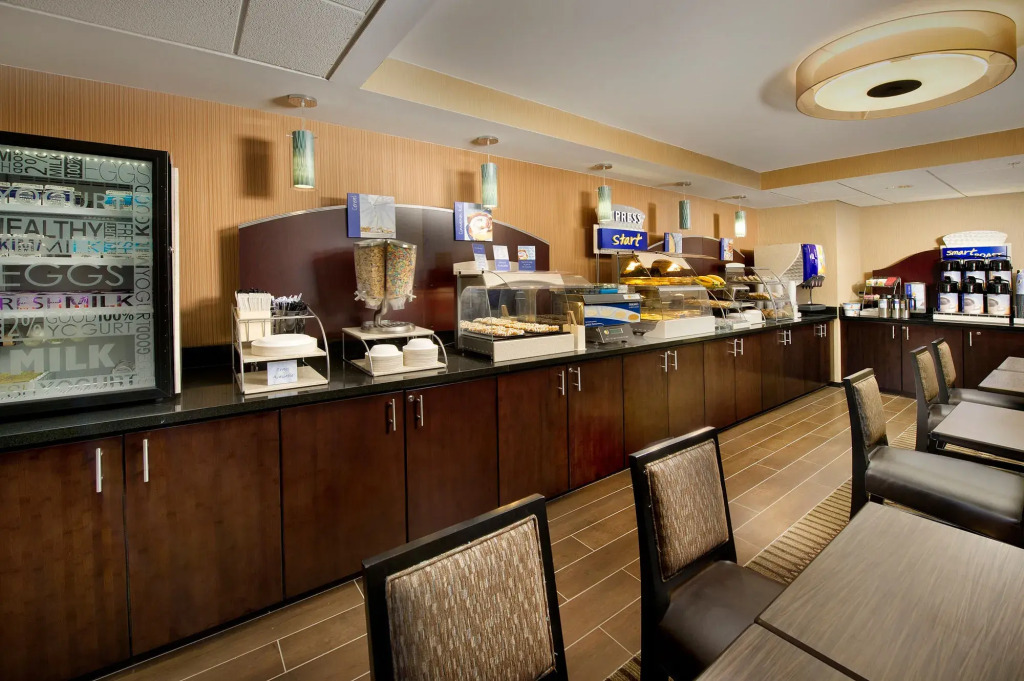 Holiday Inn Express - Waldorf by IHG