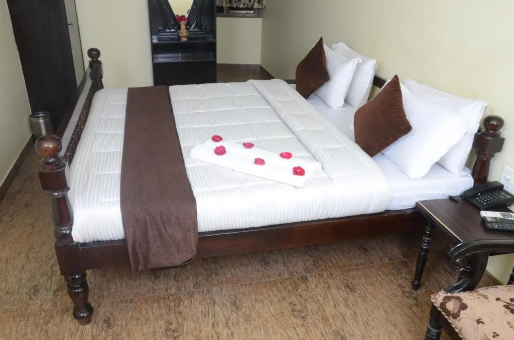 Hotel Grande Residency