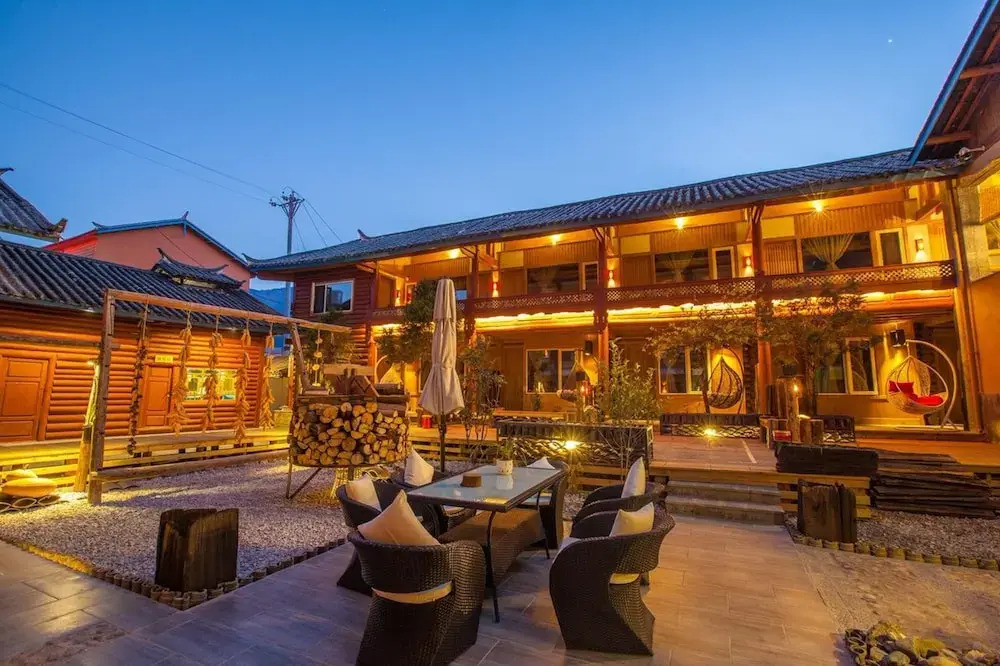 Yuexi A'xia Manor Hotel