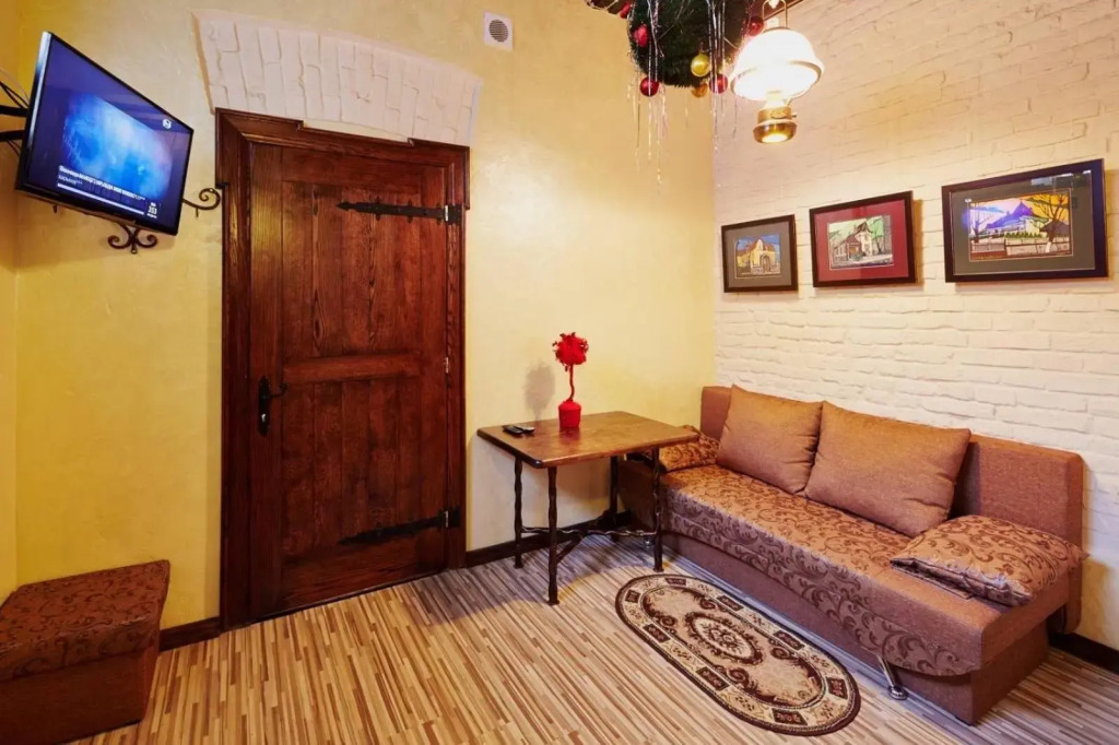 UKRAINIAN HOUSE апартаменти на Площі Ринок