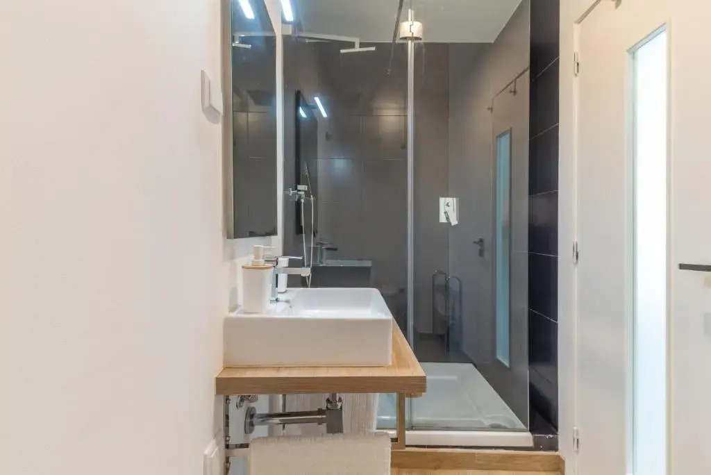 Orange 3 House - Chiado Studios