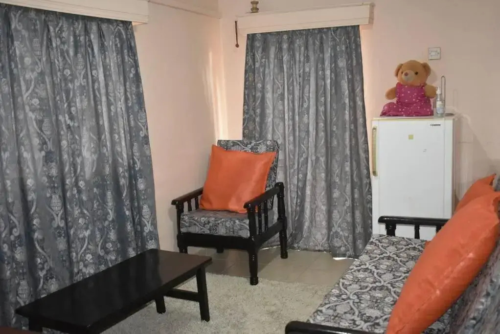 A peaceful and lovely 1 bedroom vacation Dina's little home