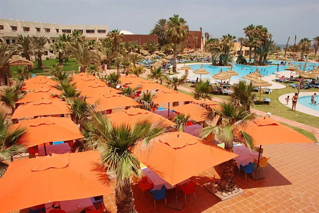 Welcome Meridiana Resort - Families and Couples Only