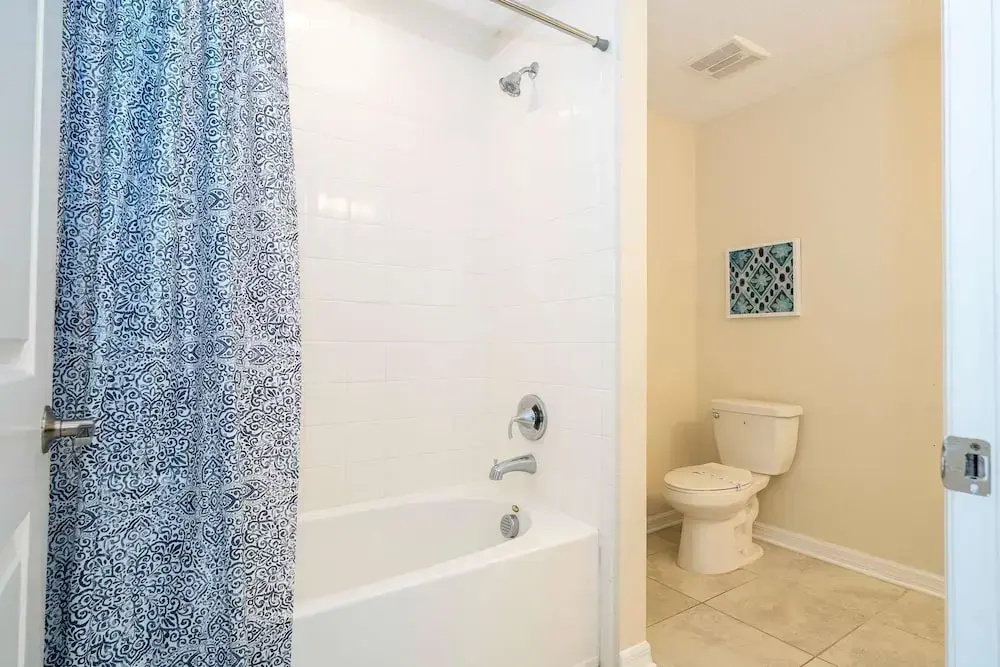Gorgeous 2Bd Close to Disney Storey Lake Resort 303 3121
